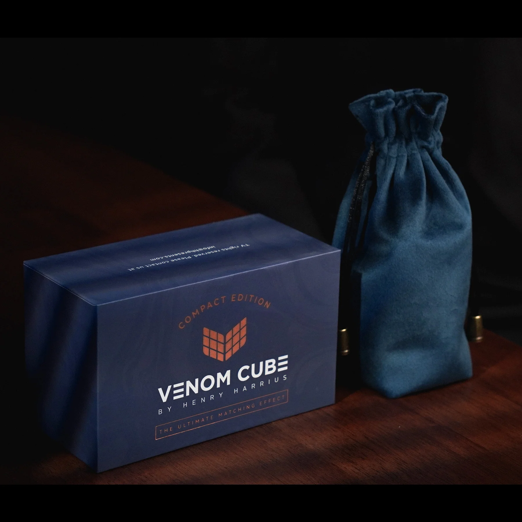 VENOM CUBE (COMPACT EDITION) Henry Harrius